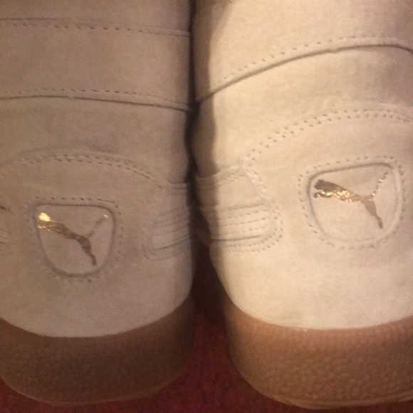 Woman’s size 10 cream and Gold pumas worn once - Picture 5 of 7